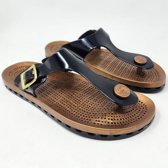 Sensi Sandals Women 9M Taormina Prestige Thong Sandal in Black and Gold Rubber - Picture 1 of 9